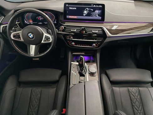Used 2023 BMW 530i w/ M Sport Package image 18