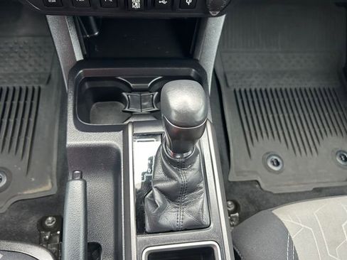 Certified 2022 Toyota Tacoma TRD Sport w/ Technology Package AWD/4WD image 15