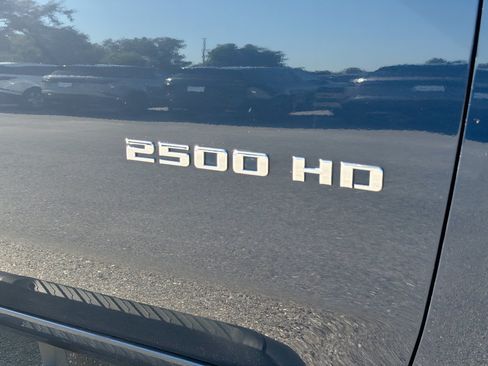 Used 2022 Chevrolet Silverado 2500 LTZ w/ LTZ Premium Package AWD/4WD image 46