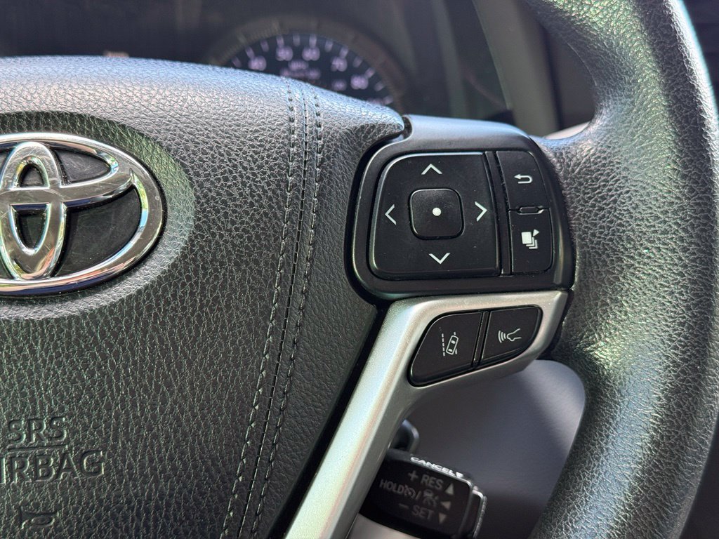 Used 2018 Toyota Sienna LE FWD image 23