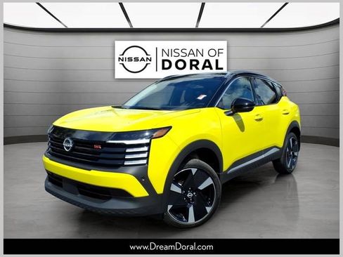 Used 2025 Nissan Kicks SR FWD image 1