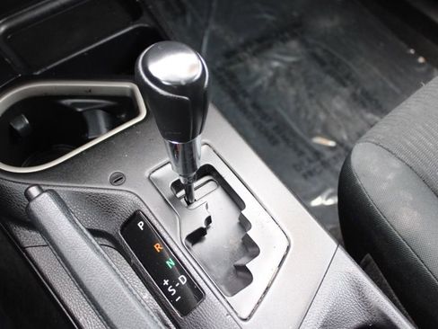 Used 2016 Toyota RAV4 LE image 36