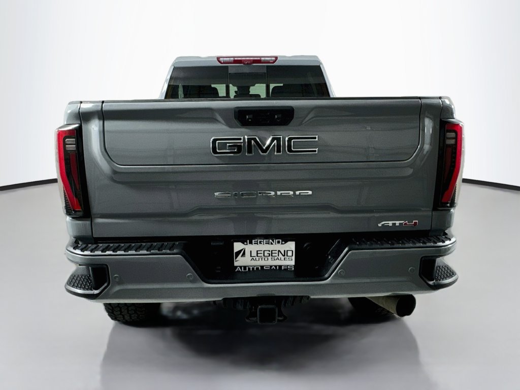 Used 2024 GMC Sierra 2500 AT4 w/ Technology Package AWD/4WD image 8