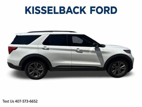 Used 2021 Ford Explorer XLT w/ Equipment Group 202A RWD image 4