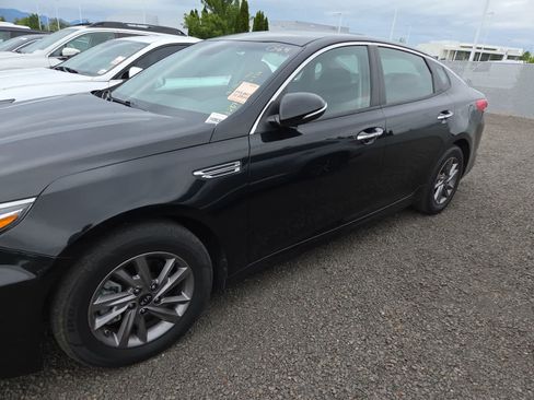 Used 2020 Kia Optima LX FWD image 2