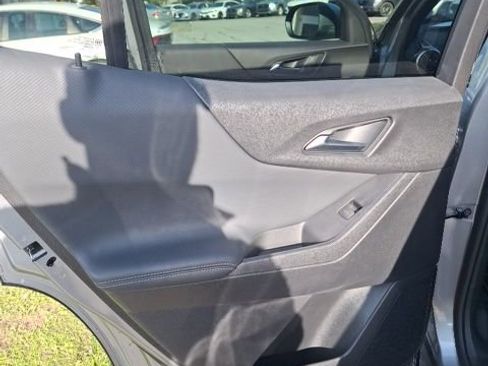 Used 2025 Chevrolet Equinox LT w/ Safety and Technology Package image 16