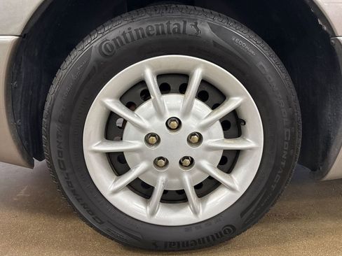 Used 1998 Chrysler Concorde LX image 70