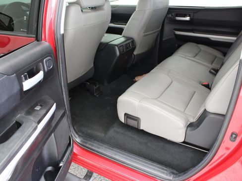 Used 2021 Toyota Tundra SR5 w/ SR5 Leather Package AWD/4WD image 28