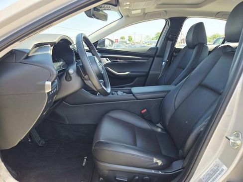 Certified 2025 MAZDA MAZDA3 2.5 Turbo Sedan w/Premium Plus AWD/4WD image 9