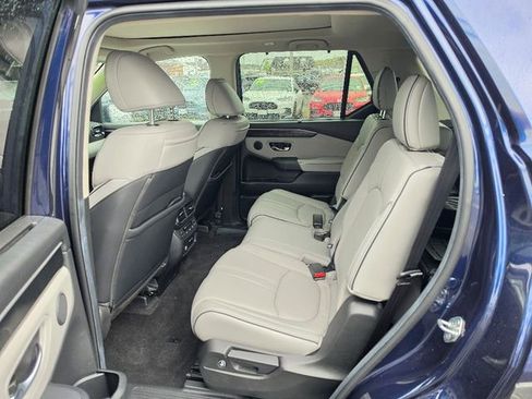 Used 2025 Honda Pilot Elite image 22