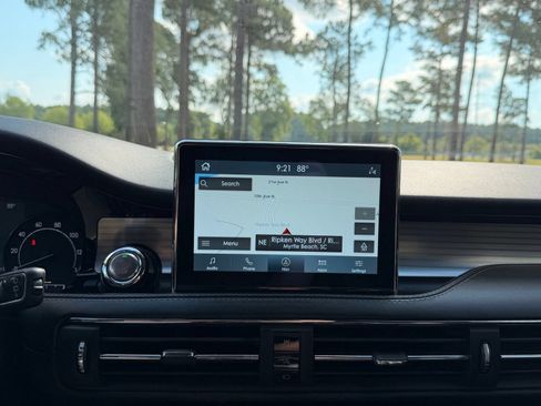 Used 2020 Lincoln Corsair AWD w/ Equipment Group 101A image 3