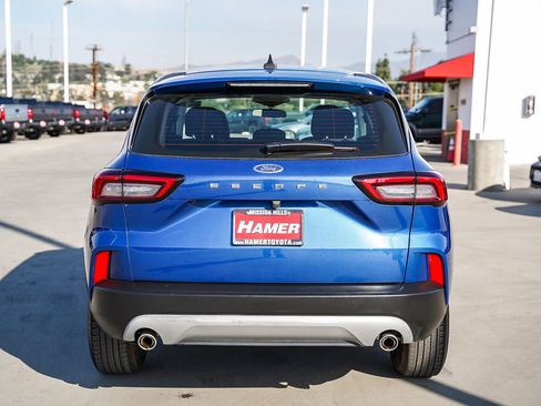 Used 2023 Ford Escape FWD image 11