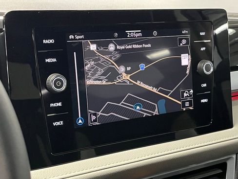 New 2025 Volkswagen Taos SEL image 29