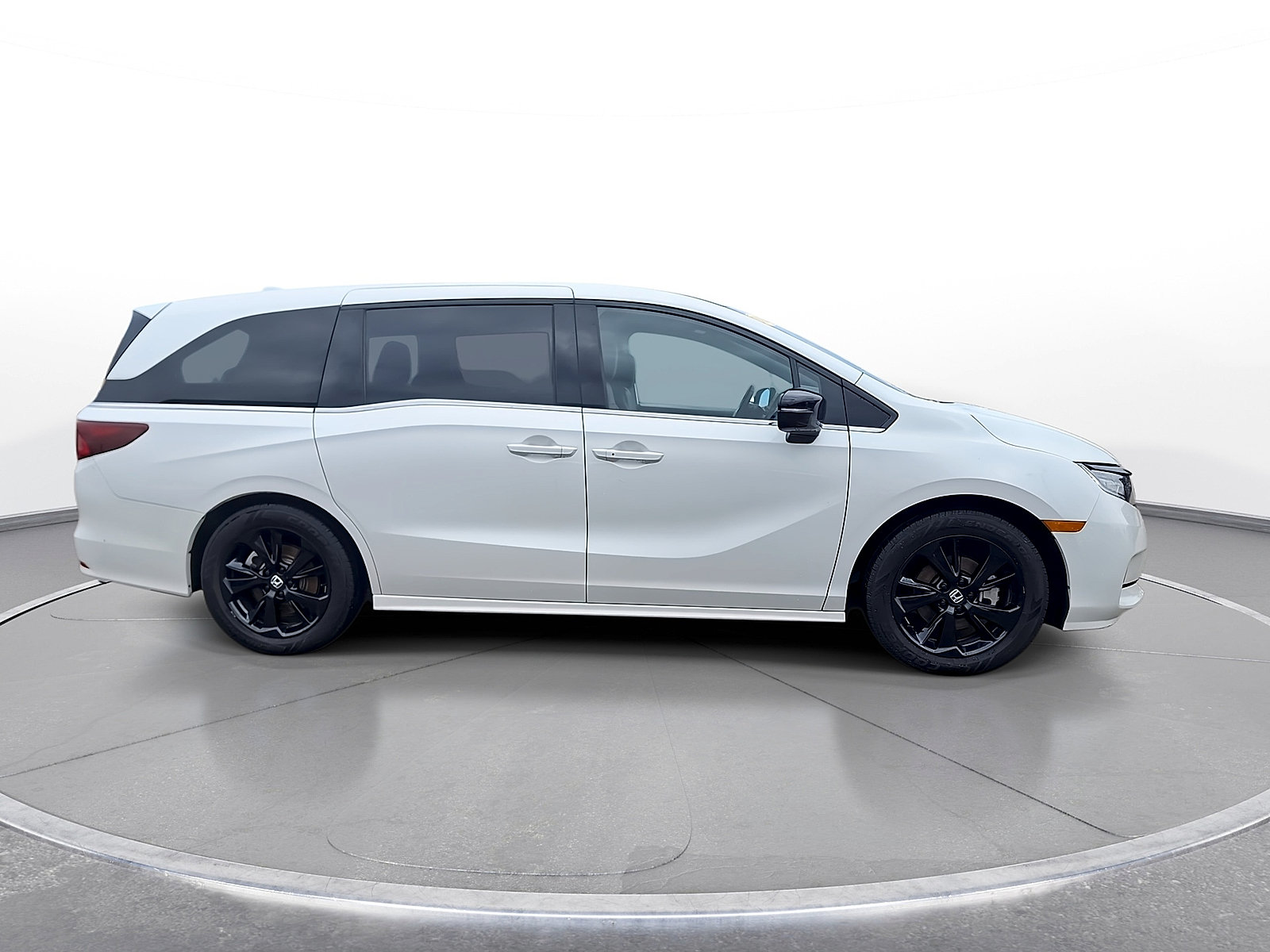 Used 2023 Honda Odyssey Sport image 9