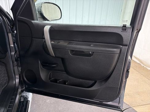 Used 2011 GMC Sierra 1500 SLE w/ Power Tech Package AWD/4WD image 17