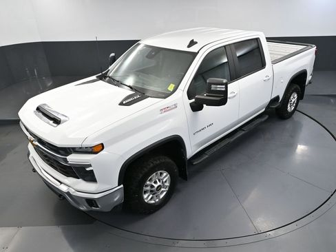 Used 2024 Chevrolet Silverado 2500 LT image 60