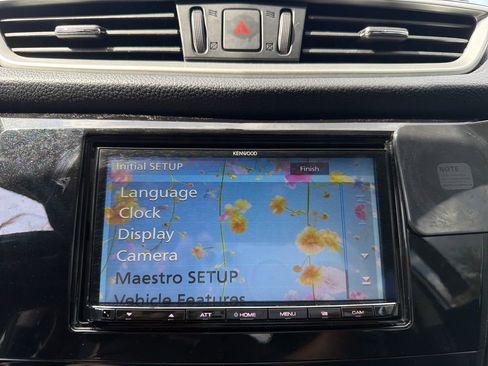 Used 2016 Nissan Rogue SV image 33