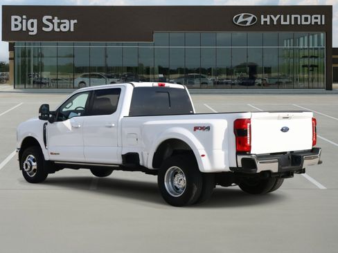Used 2024 Ford F350 Lariat w/ Lariat Ultimate Package image 3