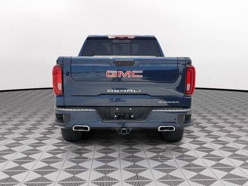 Used 2023 GMC Sierra 1500 Denali w/ Technology Package AWD/4WD image 5