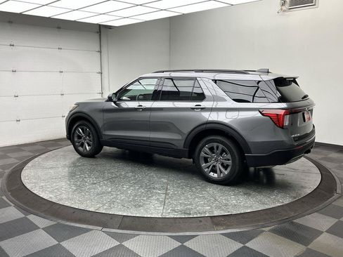 New 2026 Ford Explorer Active w/ Active Comfort Package AWD/4WD image 2