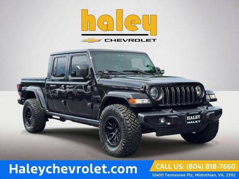 Used 2024 Jeep Gladiator Sport AWD/4WD image 1
