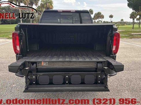 Used 2025 GMC Sierra 1500 SLT RWD image 6