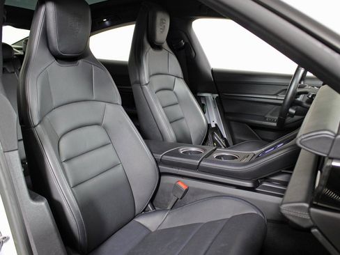 Used 2023 Porsche Taycan 4S image 38