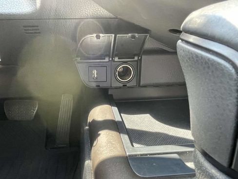 Used 2023 Toyota Camry SE FWD image 28