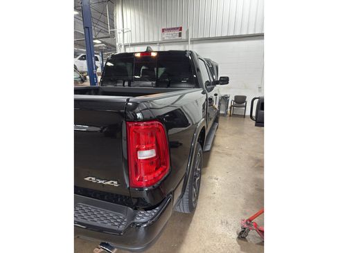 Used 2025 RAM 1500 Laramie w/ Sport Appearance Package AWD/4WD image 5