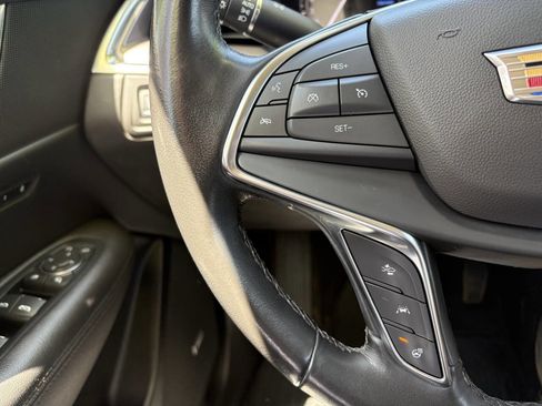 Used 2019 Cadillac XT5 Luxury AWD/4WD image 16