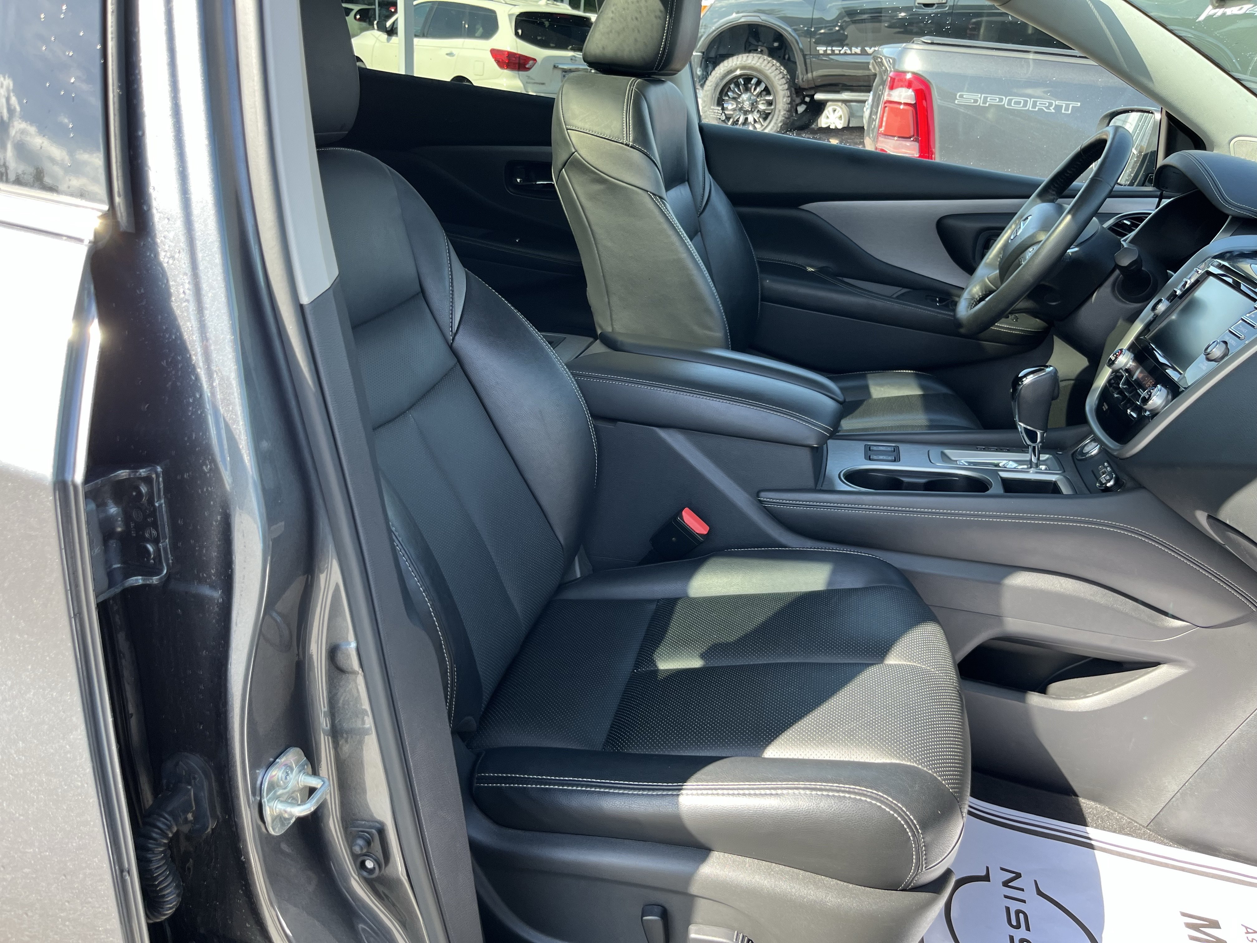 Used 2020 Nissan Murano SL w/ Moonroof Package AWD/4WD image 3