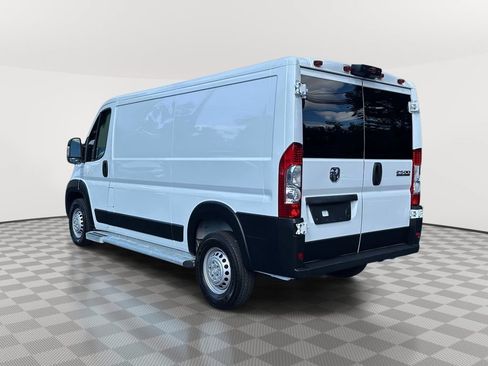 Used 2025 RAM ProMaster 2500 w/ U-Haul Equipment Group FWD image 5