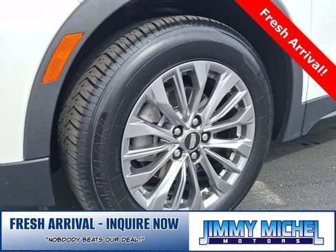 Used 2024 Cadillac XT4 Premium Luxury image 29