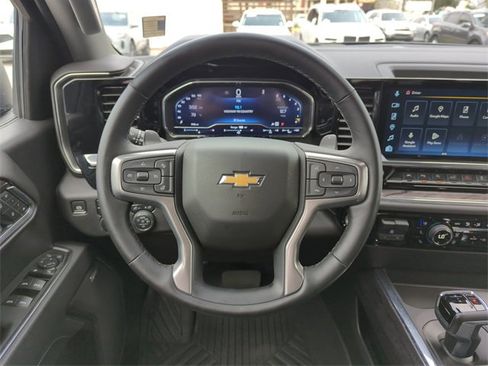 Used 2025 Chevrolet Silverado 1500 LTZ image 16