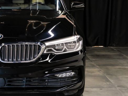 Used 2017 BMW 530i w/ Premium Package RWD image 60