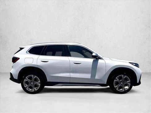 Used 2024 BMW X1 xDrive28i AWD/4WD image 5