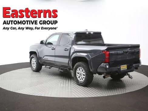 Used 2025 Toyota Tacoma SR5 AWD/4WD image 64