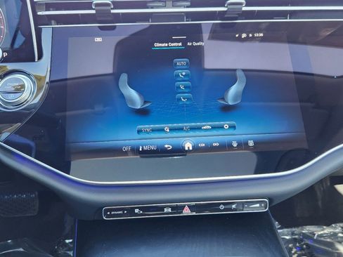 Used 2025 Mercedes-Benz E 450 4MATIC Sedan image 29