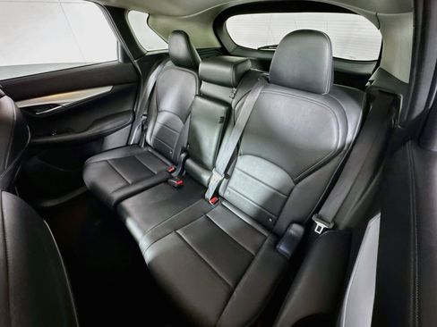 Used 2019 INFINITI QX50 Luxe w/ Navigation Package AWD/4WD image 23