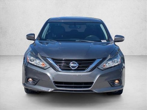 Used 2018 Nissan Altima 2.5 SL FWD image 2