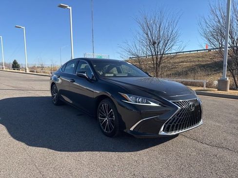 Used 2025 Lexus ES 350 w/ Premium Package image 3
