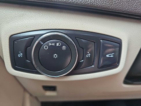 Used 2017 Lincoln MKC Reserve w/ Lincoln MKC Climate Package image 35