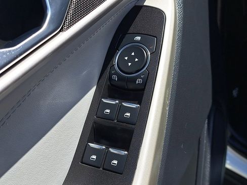 Certified 2021 Ford Explorer XLT w/ Equipment Group 202A image 22