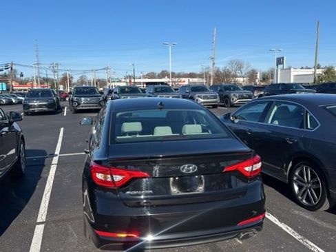 Used 2016 Hyundai Sonata SE w/ Cargo Package image 14