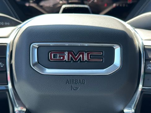 New 2026 GMC Yukon Elevation w/ Elevation Premium Package AWD/4WD image 18