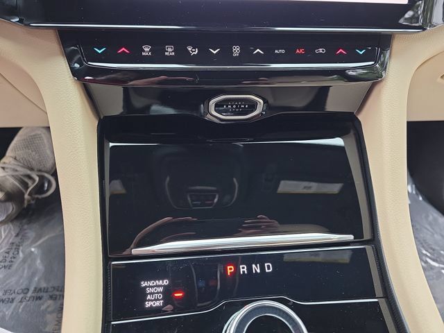 Used 2026 Jeep Grand Cherokee Limited w/ Luxury Tech Group II AWD/4WD image 25