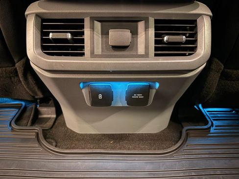 Used 2021 Ford F150 Lariat image 33