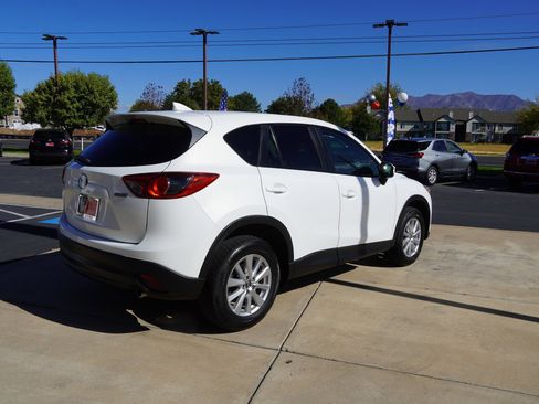Used 2016 MAZDA CX-5 Touring image 8