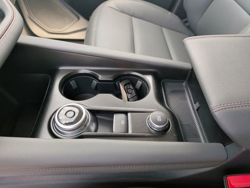 New 2026 Ford Explorer Active w/ Active Comfort Package image 19