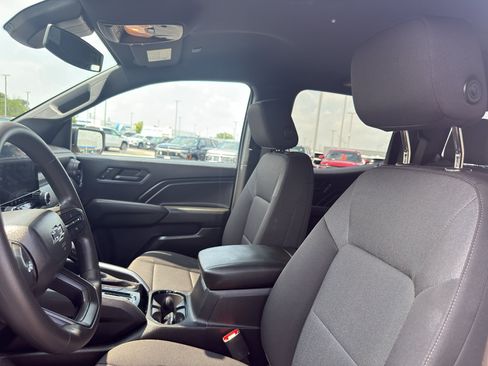 Used 2024 Chevrolet Colorado Trail Boss w/ LPO, Dark Essentials Package AWD/4WD image 27
